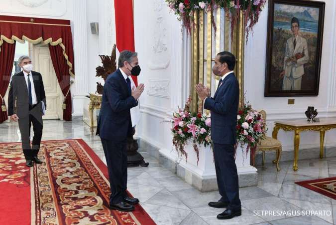Presiden Joko Widodo menerima kunjungan Menlu AS Antony Blinken di Istana Merdeka, Jakarta, Senin, 13 Desember 2021.