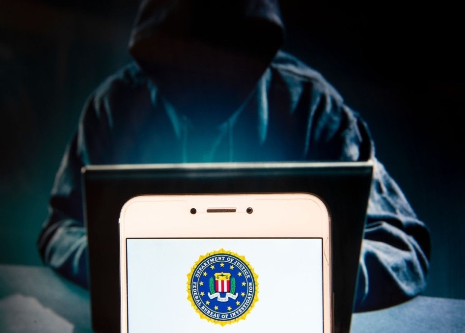 FBI vs hacker