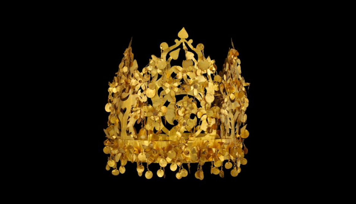 Mahkota emas ini ditemukan di sebuah makam di situs Tillya Tepe, berasal dari abad pertama di Afghanistan. Mahkota hanyalah salah satu dari banyak artefak yang merupakan bagian dari Harta Karun Baktria. (Kredit gambar: Gambar Seni Rupa/Gambar Warisan/Gambar Getty)