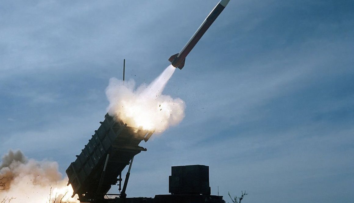Rudal MIM-104 Patriot sedang diuji coba. (Stok foto melalui Getty Images)