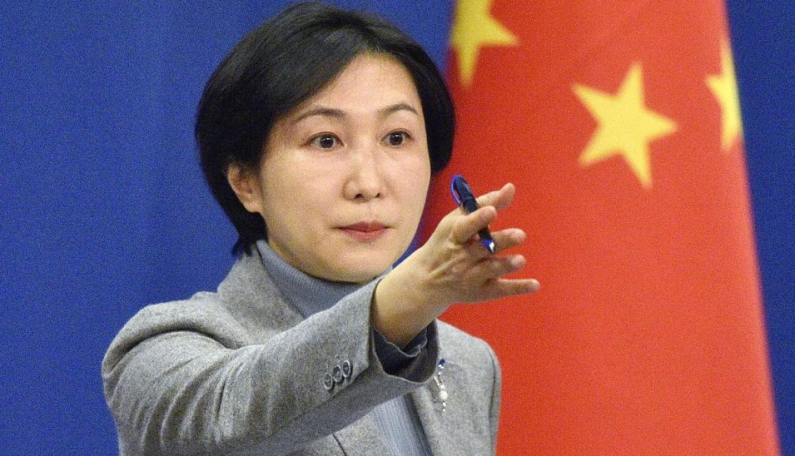 Juru bicara Kementerian Luar Negeri China Mao Ning menghadiri konferensi pers di Beijing pada 3 April 2023 - Reuters