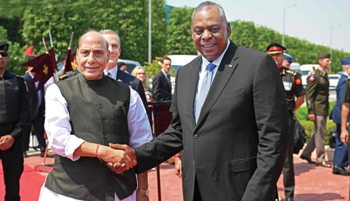 US Secretary of Defense Lloyd Austin and India’s Defense Minister Rajnath Singh. The new roadmap for US-India defense industrial cooperation will fast track technology cooperation. (AFP)