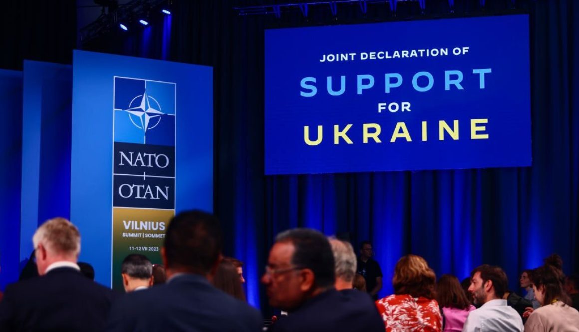 Seorang audiens menghadiri Deklarasi Dukungan Bersama G7 untuk Ukraina selama KTT NATO di LITEXPO Lithuanian Exhibition and Congress Center di Vilnius, Lithuania pada 12 Juli 2023. (Foto oleh Beata Zawrzel/NurPhoto via Getty Images)