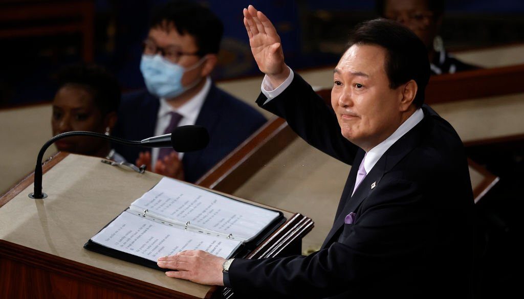 WASHINGTON, DC - APRIL 27: South Korean President Yoon Suk-yeol arrives to deliver remarks to a joint meeting of Congress in the House Chamber of the U.S. Capitol on April 27, 2023 in Washington, DC. President Yoon spoke on the continued partnership between South Korea and the United States and outlined his vision for the future 70 year alliance. (Photo by Chip Somodevilla/Getty Images)