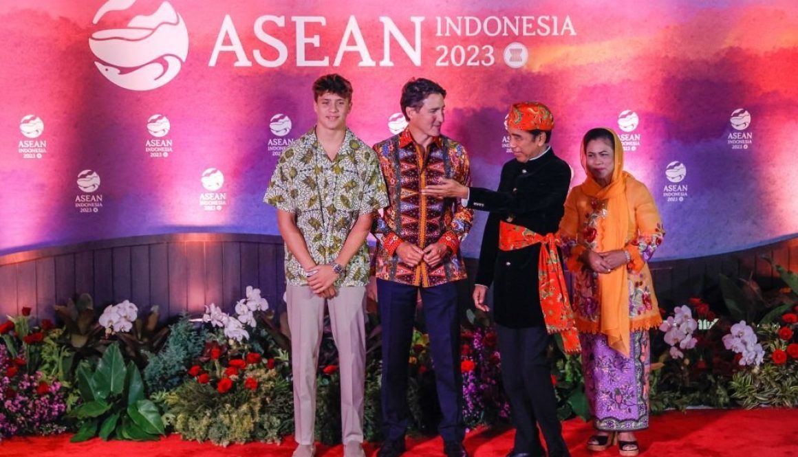 Canada's Prime Minister Justin Trudeau (R) and his son Xavier are welcomed by Indonesia's President Joko Widodo (2ndR) and First Lady Iriana Widodo (R) for the gala dinner of the 43rd ASEAN Summit in Jakarta on September 6, 2023. (Photo by Mast IRHAM / POOL / AFP) (Photo by MAST IRHAM/POOL/AFP via Getty Images)