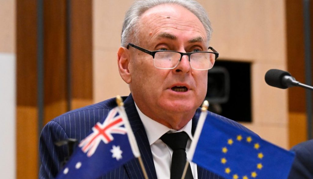 Australian Trade Minister Don Farrell in Canberra, Australia, 19 September 2022 [Lukas Coch (EPA-EFE)]