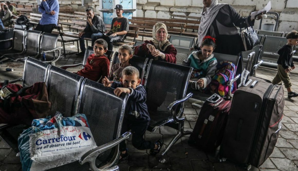 Pertama Kali Sejak Perang: Warga Negara Palestina dan Asing Akhirnya Diizinkan Meninggalkan Gaza