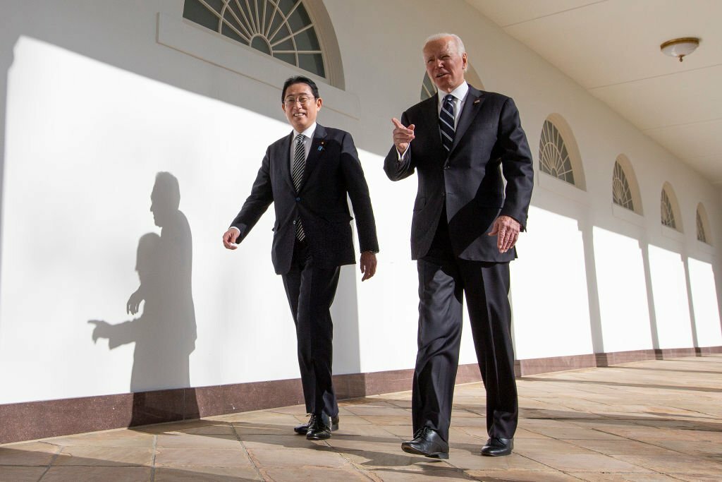 WASHINGTON, DC - JANUARY 13: U.S. President Joe Biden (R) and Japanese Prime Minister Kishida Fumio walk to the Oval Office for a meeting at the White House on January 13, 2023 in Washington, DC. Fumio is meeting with Biden to reaffirm the U.S.-Japan strategic relationship in the Indo-Pacific as military tensions rise in the region. (Photo by Kevin Dietsch/Getty Images)