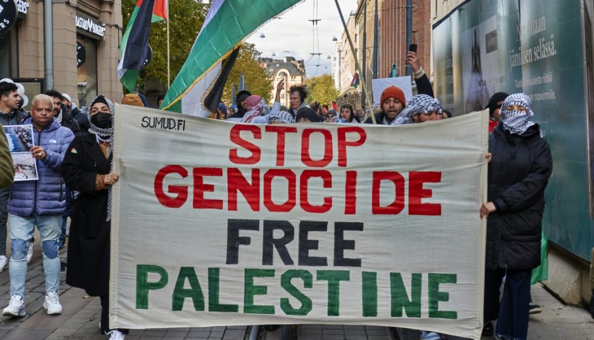 Stop_the_genocide,_Free_Palestine_023_Mielenosoitus_palestiinalaisten_tueksi_(53274234547)