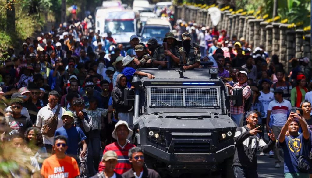 Presiden Madagaskar Larikan Diri Akibat Dari Protes Masyarakat