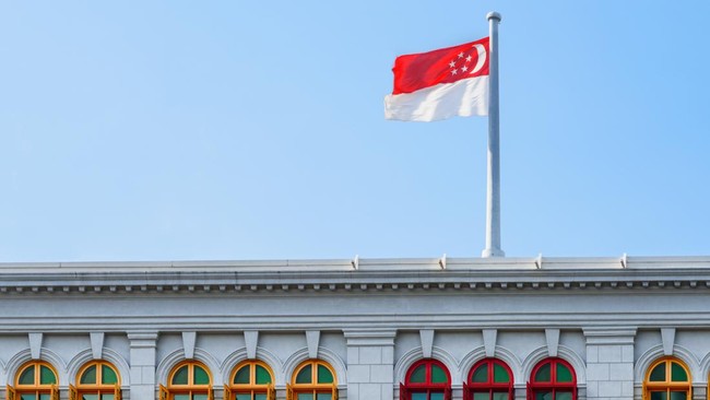 Pemerintah Singapura Terapkan Hukuman Cambuk bagi Pelaku Penipuan Daring